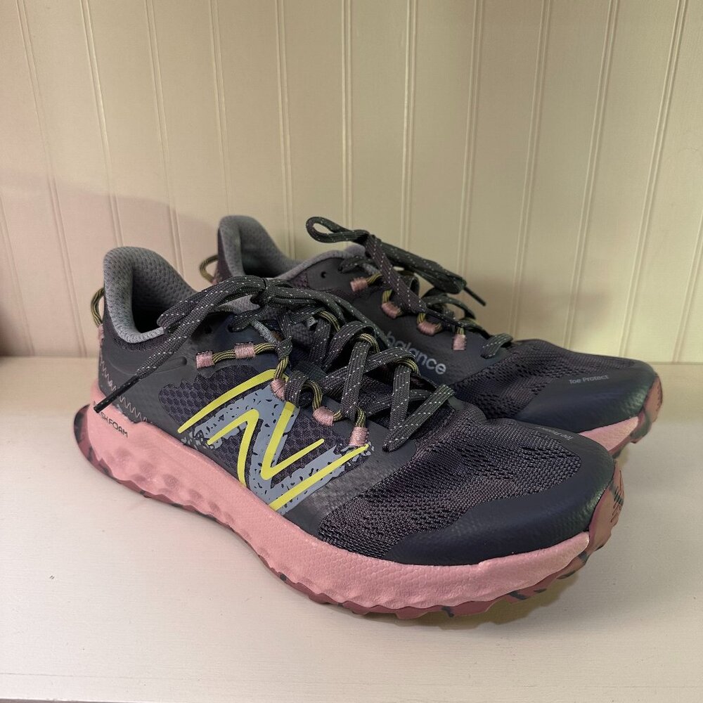 New Balance Women's Fresh Foam Garoe V1 Trail Running Shoe Size 8